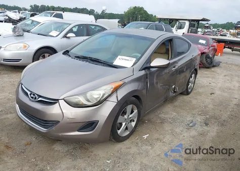 2013 Hyundai Elantra Gls/Limited z USA, uszkodzony, nr VIN 5NPDH4AE4DH366032